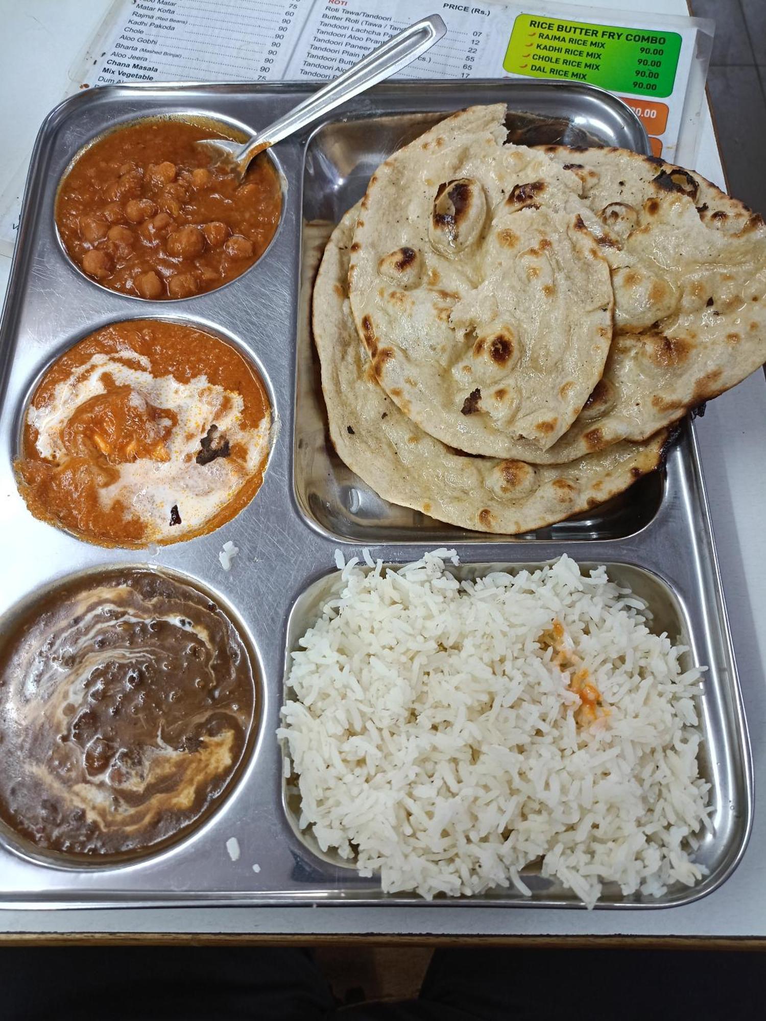 Rose Merry Guesthouse Bikaner Buitenkant foto