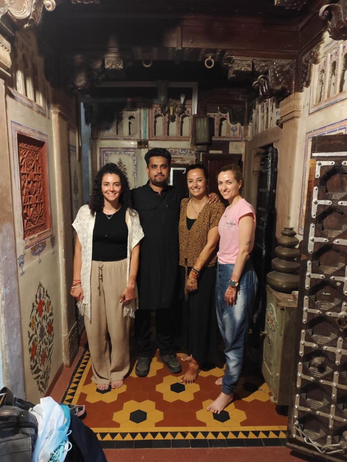 Rose Merry Guesthouse Bikaner Buitenkant foto